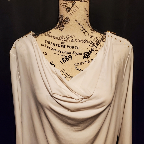 Carmen Marc Valvo Blouse - Picture 2 of 6